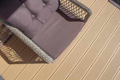 Series Groove V04 Cedar